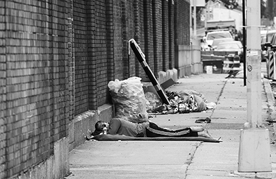 Homeless : Street Life : New York : Personal Photo Projects : Photos : Richard Moore : Photographer